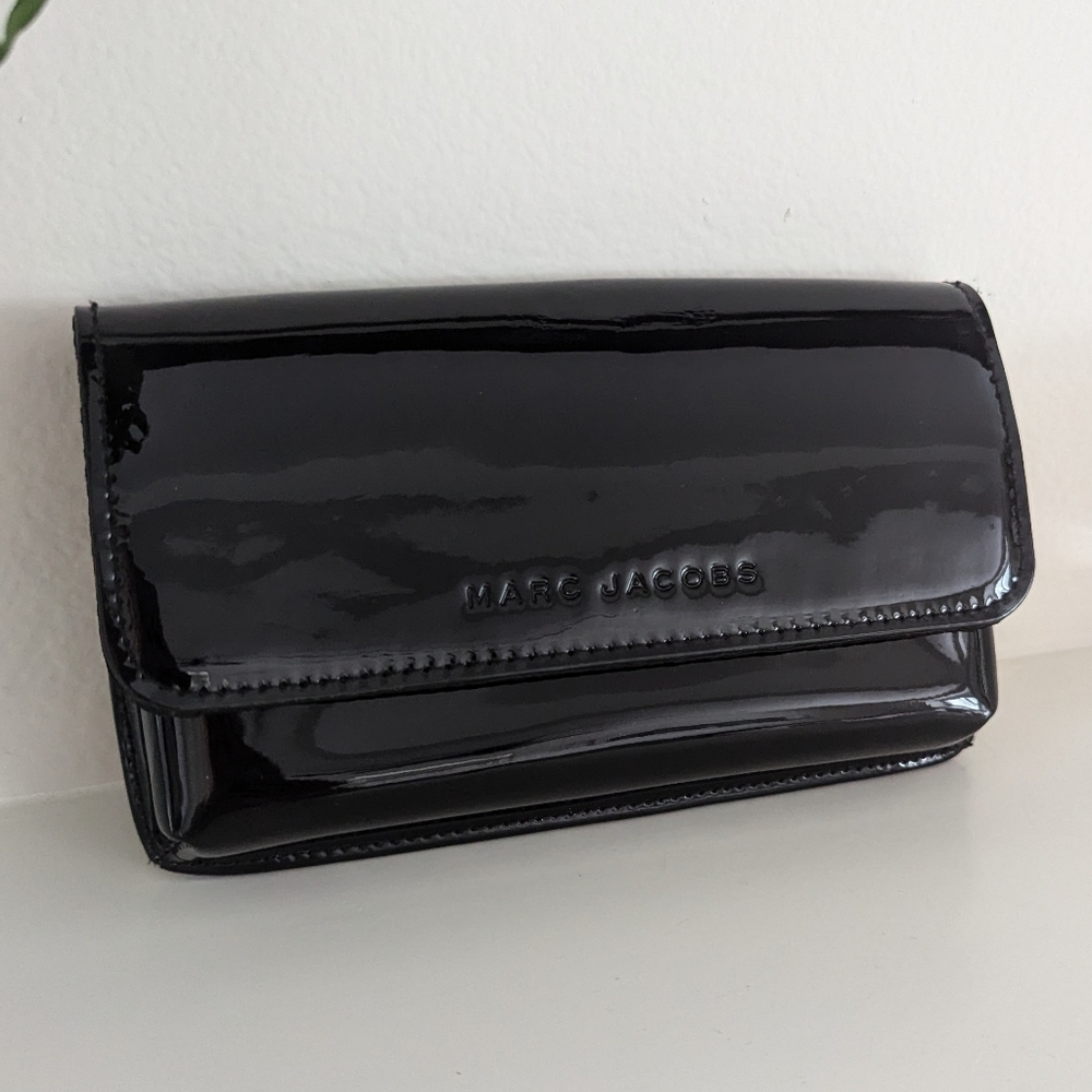 Marc Jacobs Black Patent Leather Sunglasses/Glasses Case Crossbody - Picture 2 of 8